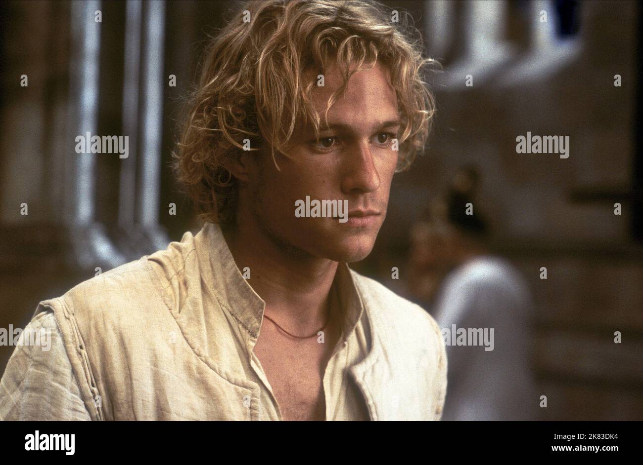 Heath Ledger Film: A Knight'S Tale (USA 2001) Characters: Sir William Thatcher  Director: Brian Helgeland 08 March 2001   **WARNING** This Photograph is for editorial use only and is the copyright of COLUMBIA and/or the Photographer assigned by the Film or Production Company and can only be reproduced by publications in conjunction with the promotion of the above Film. A Mandatory Credit To COLUMBIA is required. The Photographer should also be credited when known. No commercial use can be granted without written authority from the Film Company. Stock Photo