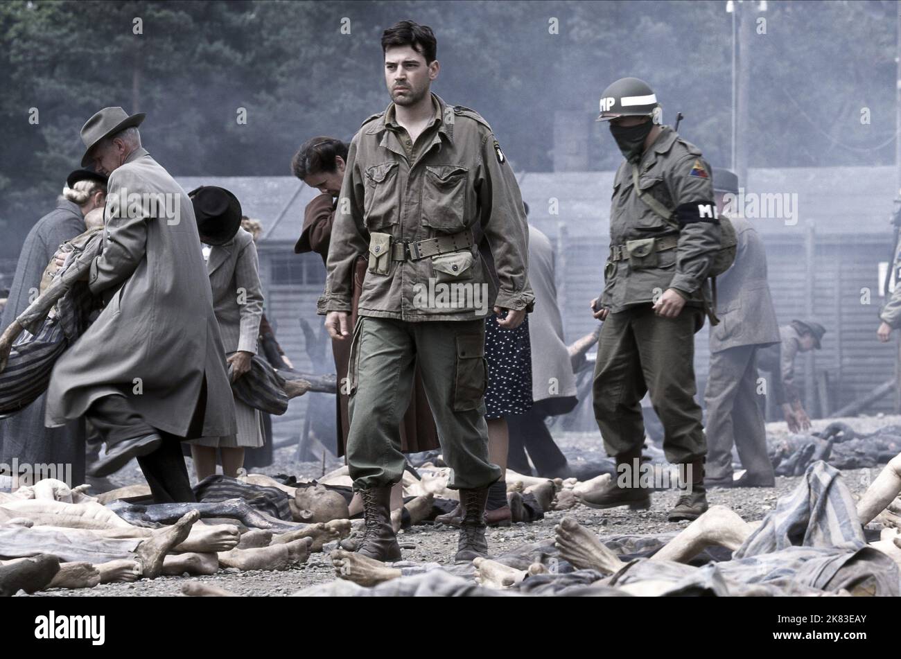 Ron Livingston Television Band Of Brothers TV Miniserie Characters Capt. Lewis Nixon Usa Uk 2001 09 September 2001 WARNING This Photograph is for editorial use only and is the copyright of HBO and or ...