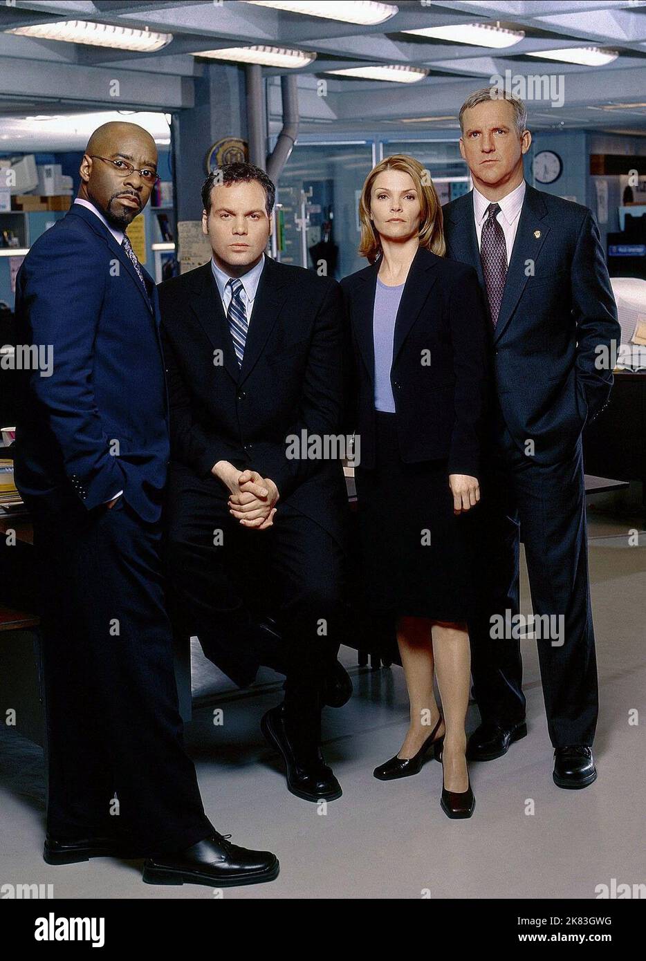 Courtney B Vance, Vincent D'Onofrio, Kathryn Erbe & Jamey Sheridan Television: Law & Order: Criminal Intent (TV-SERIE)   Usa 2001-2011, 30 September 2001   **WARNING** This Photograph is for editorial use only and is the copyright of NBC and/or the Photographer assigned by the Film or Production Company and can only be reproduced by publications in conjunction with the promotion of the above Film. A Mandatory Credit To NBC is required. The Photographer should also be credited when known. No commercial use can be granted without written authority from the Film Company. Stock Photo