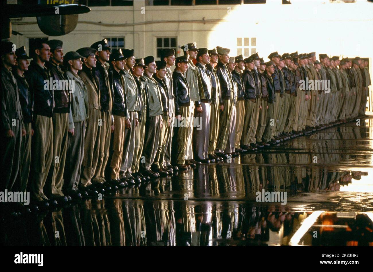 Pearl harbor 2001 film hi-res stock photography and images - Alamy
