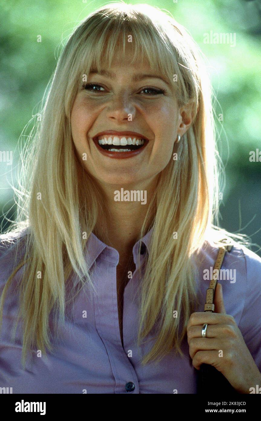 Gwyneth Paltrow Film: Shallow Hal (2001) Characters: Rosemary  Director: Bobby Farrelly & Peter Farrelly 01 November 2001   **WARNING** This Photograph is for editorial use only and is the copyright of 20 CENTURY FOX and/or the Photographer assigned by the Film or Production Company and can only be reproduced by publications in conjunction with the promotion of the above Film. A Mandatory Credit To 20 CENTURY FOX is required. The Photographer should also be credited when known. No commercial use can be granted without written authority from the Film Company. Stock Photo