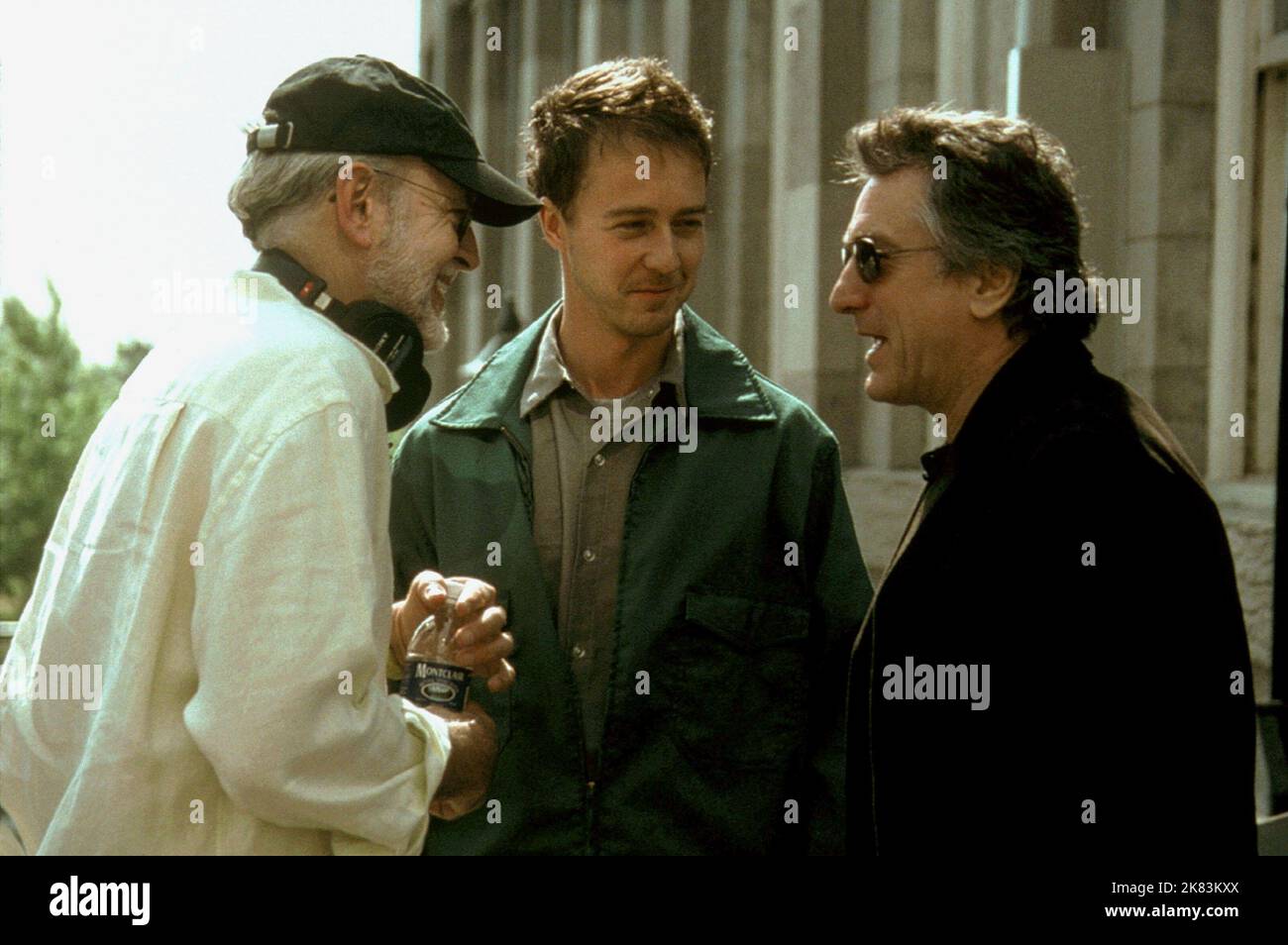 Frank Oz, Edward Norton, Robert De Niro Film: The Score (2001) Characters: ,Jack Teller,Nick Wells  Director: Frank Oz 09 July 2001   **WARNING** This Photograph is for editorial use only and is the copyright of PARAMOUNT and/or the Photographer assigned by the Film or Production Company and can only be reproduced by publications in conjunction with the promotion of the above Film. A Mandatory Credit To PARAMOUNT is required. The Photographer should also be credited when known. No commercial use can be granted without written authority from the Film Company. Stock Photo