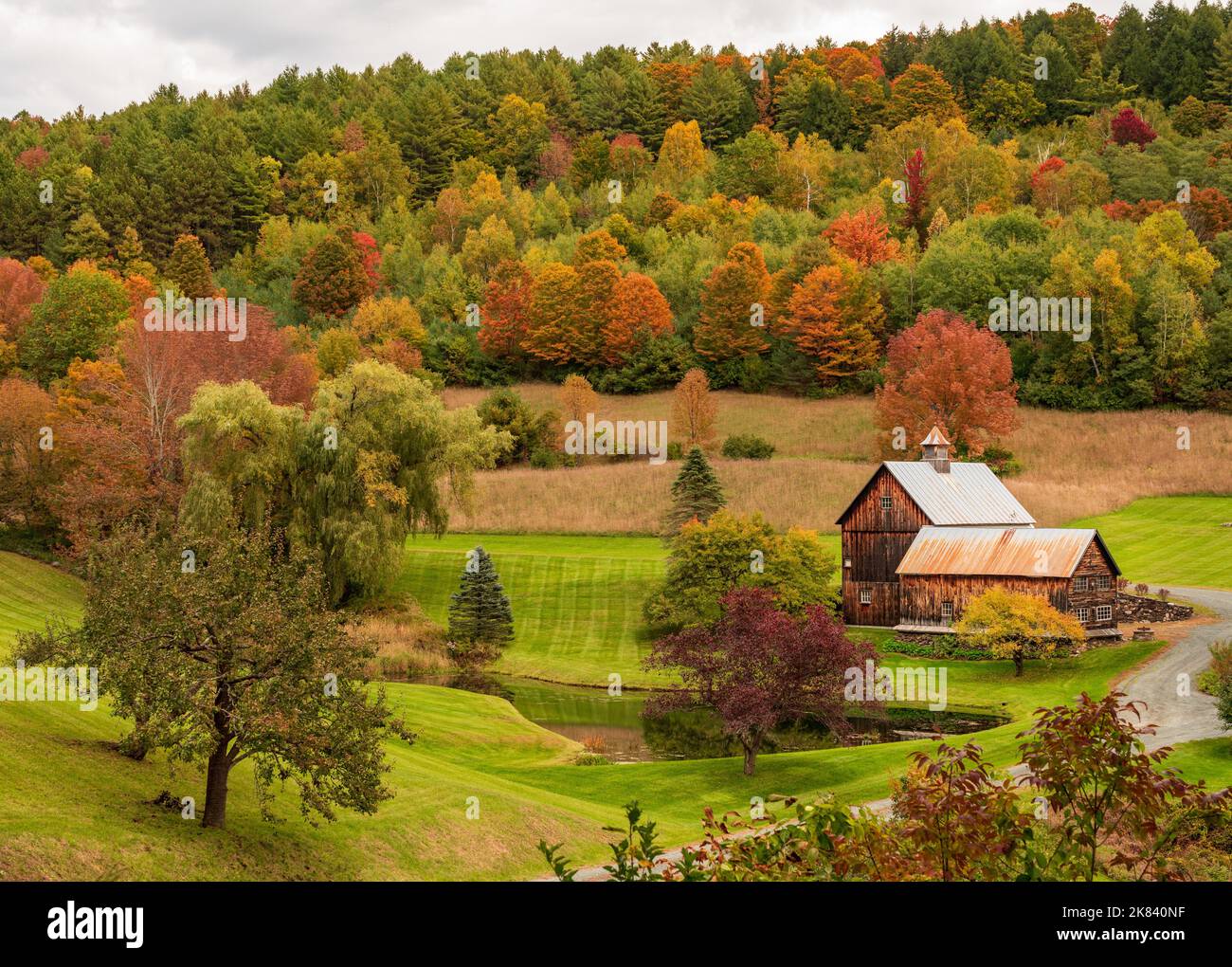 Wooden barn among the autumn trees in Sleepy Hollow Farm in Vermont Stock Photo Alamy