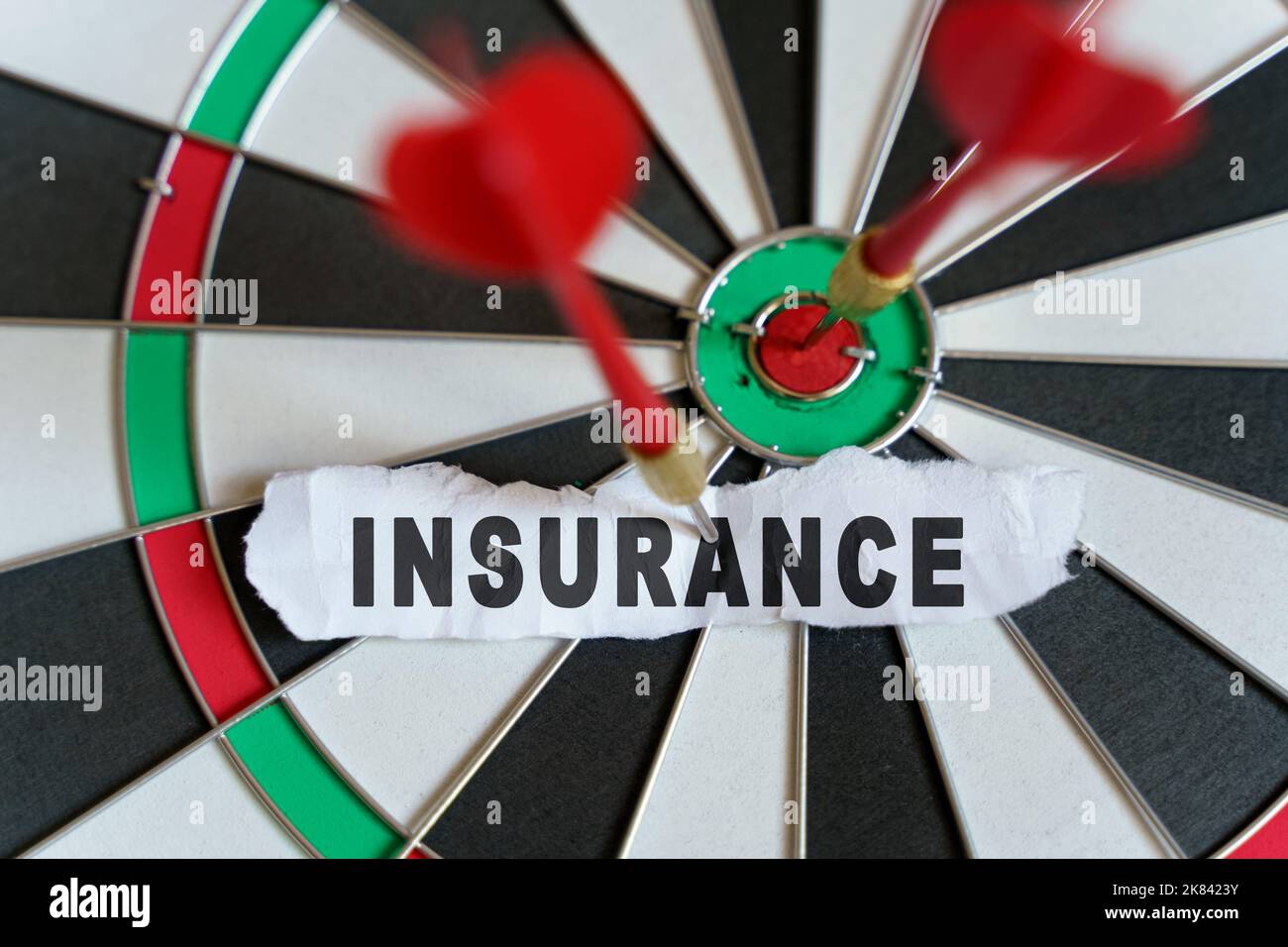 Paper darts hi-res stock photography and images - Alamy