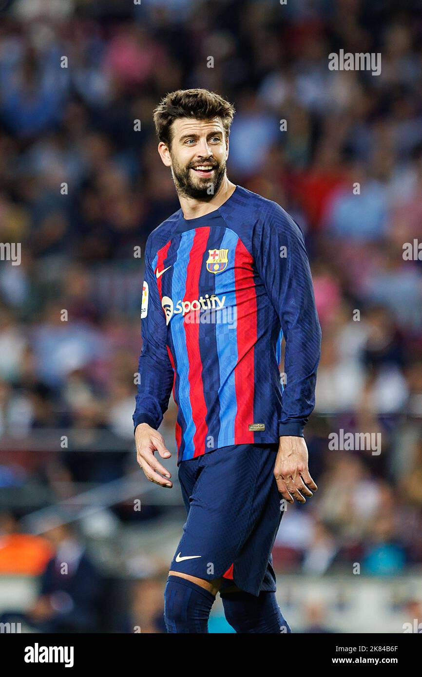 Barcelona, Spain. 20th Oct, 2022. Gerard Pique laughs during the La Liga match between FC Barcelona and Villarreal CF at the Spotify Camp Nou Stadium in Barcelona, Spain. Credit: Christian Bertrand/Alamy Live News Stock Photo