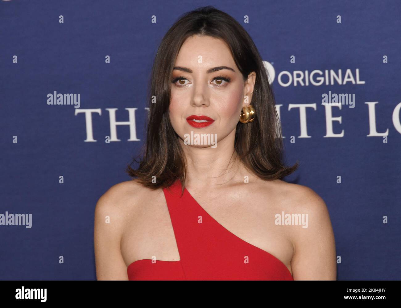 White lotus hbo aubrey plaza hi-res stock photography and images - Alamy