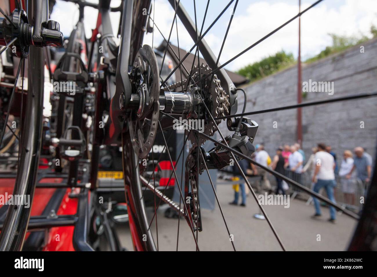 tour de france disk brakes