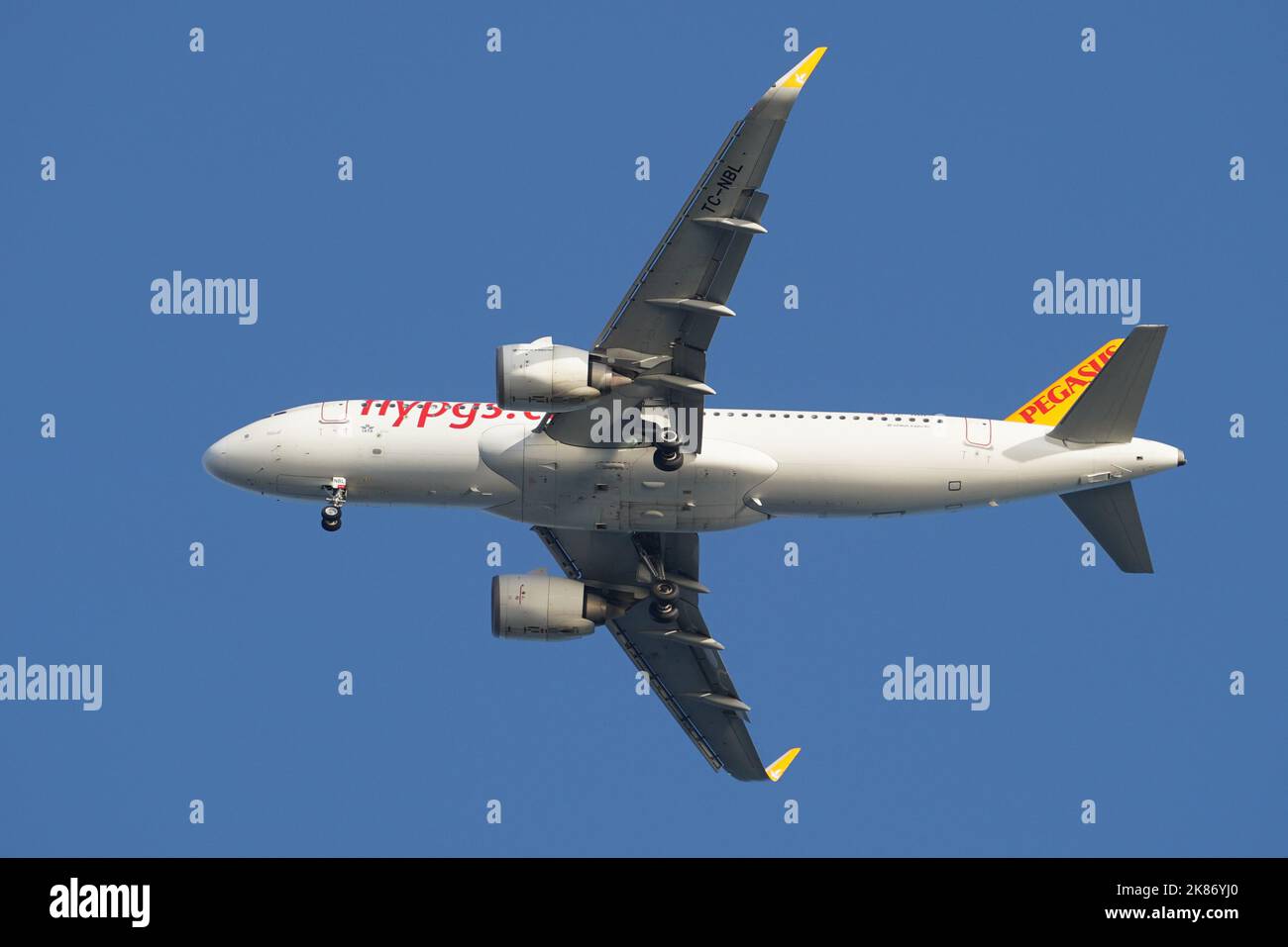 ISTANBUL, TURKEY - MAY 27, 2022: Pegasus Airlines Airbus 320-251N (7850) landing to Istanbul Sabiha Gokcen Airport Stock Photo