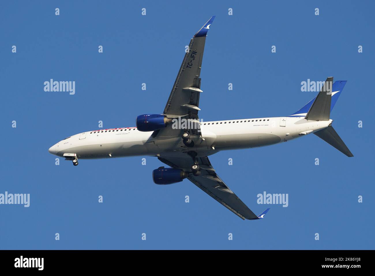 ISTANBUL, TURKEY - MAY 27, 2022: AnadoluJet Airlines Boeing 737-8F2 (29776) landing to Istanbul Sabiha Gokcen Airport Stock Photo