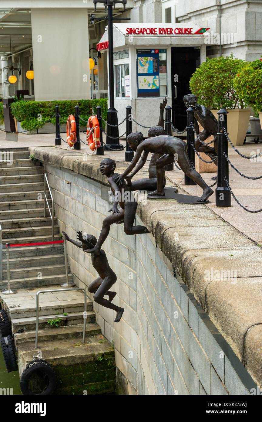 The First Generation bronze sculpture, Boat Quay, Singapore Stock Photo