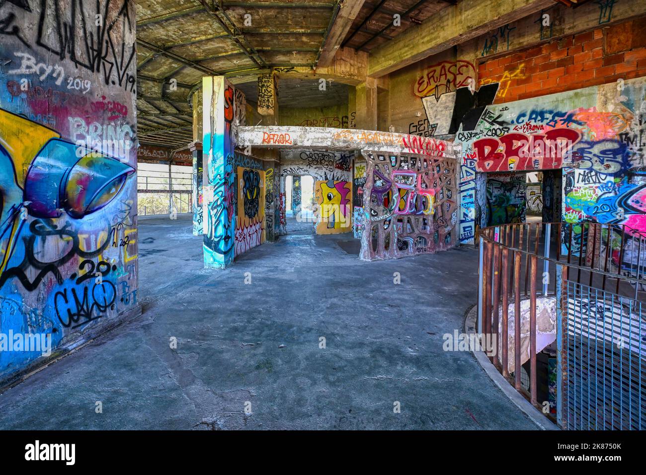 Graffiti parking hi-res stock photography and images - Alamy