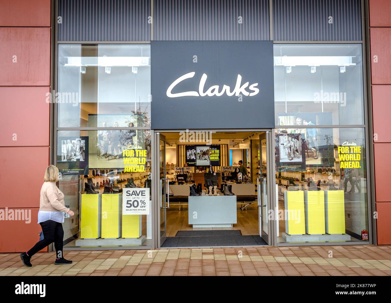 Clarks shoe shop hi-res stock photography and images - Page 2 - Alamy