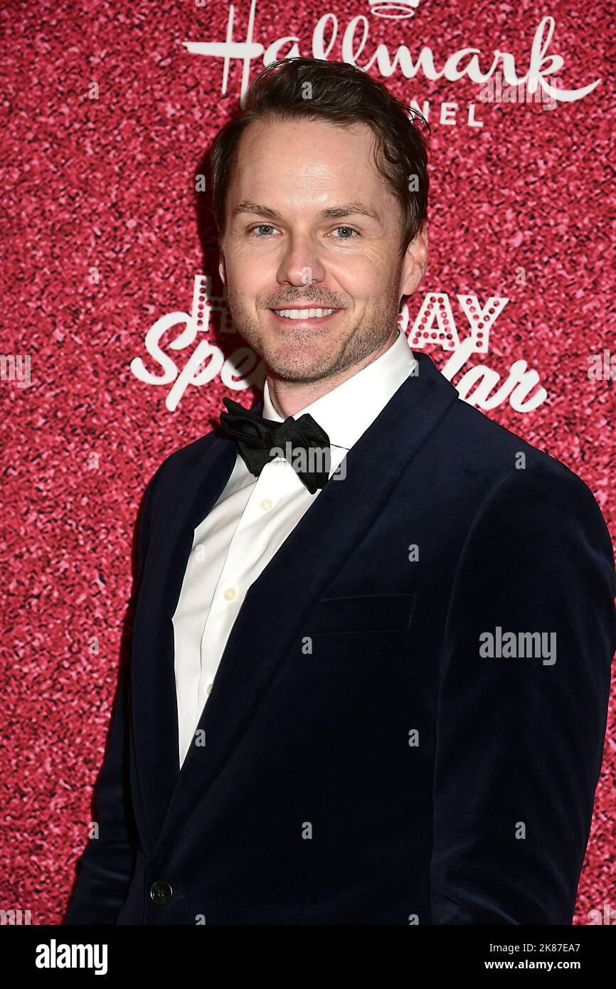 Paul Campbell attends Hallmark Channel's Countdown to Christmas on
