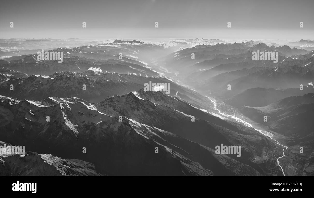 Fog desert aerial Black and White Stock Photos & Images - Alamy