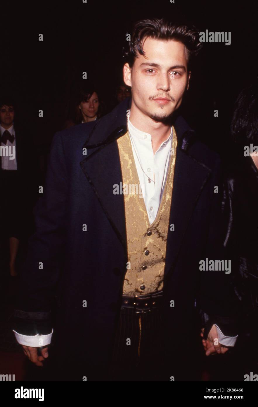 Edward scissorhands 1990 hi-res stock photography and images - Alamy