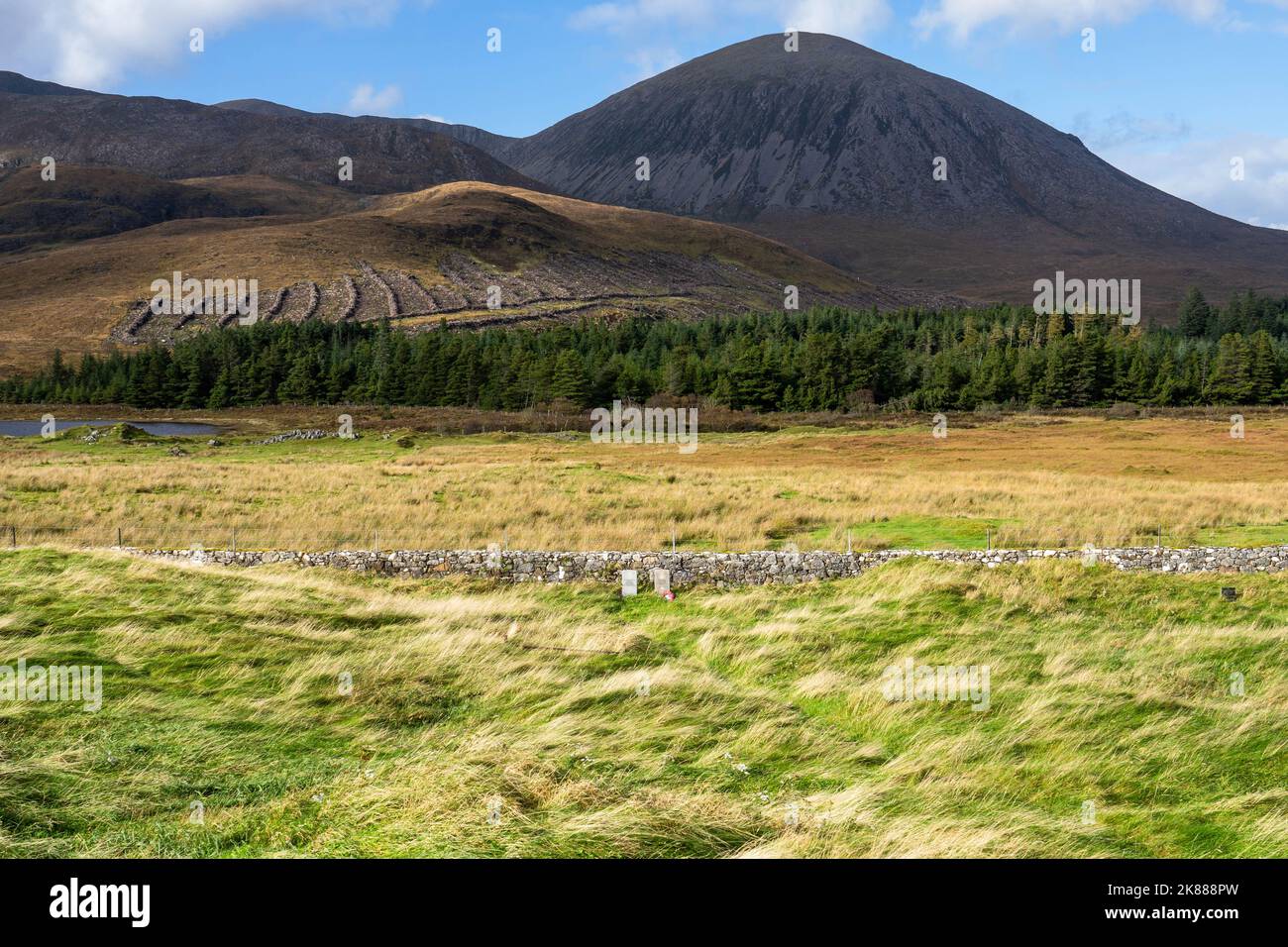 A view of the scenery on the Isle of Skye Stock Photo - Alamy