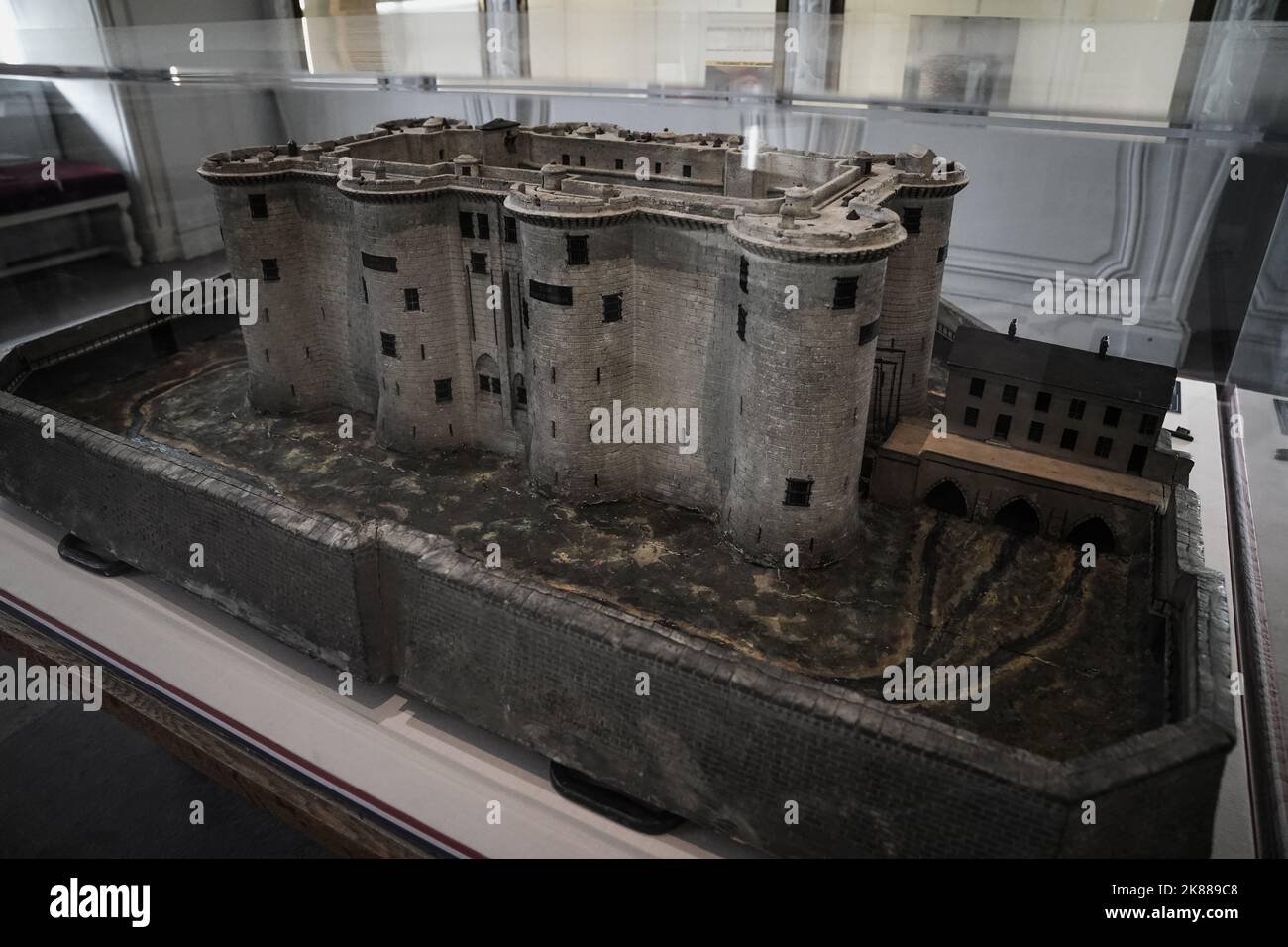 Bastille prison paris hi-res stock photography and images - Page 4 - Alamy