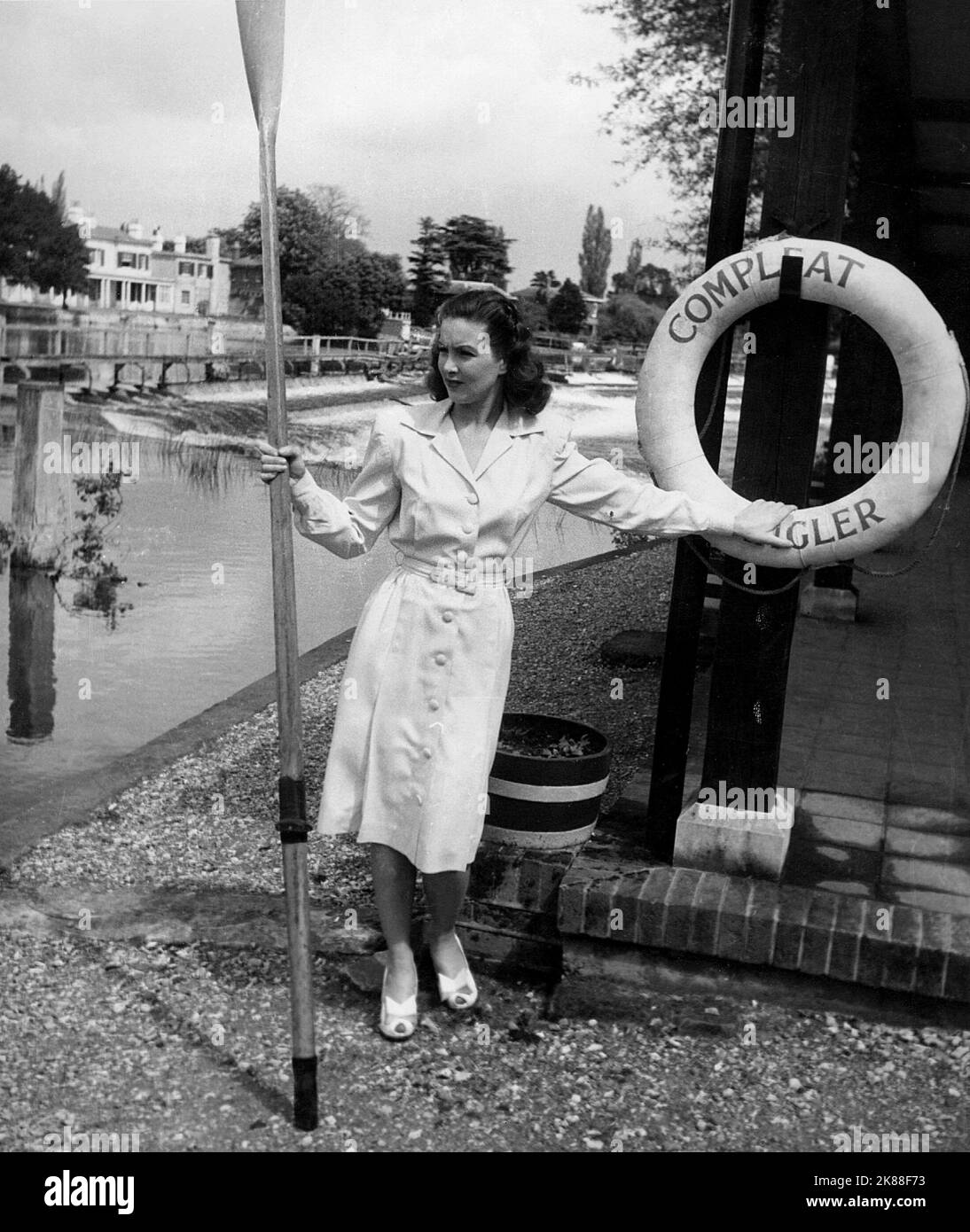 Patricia Roc Actress 01 May 1948 **WARNING** This Photograph is for ...