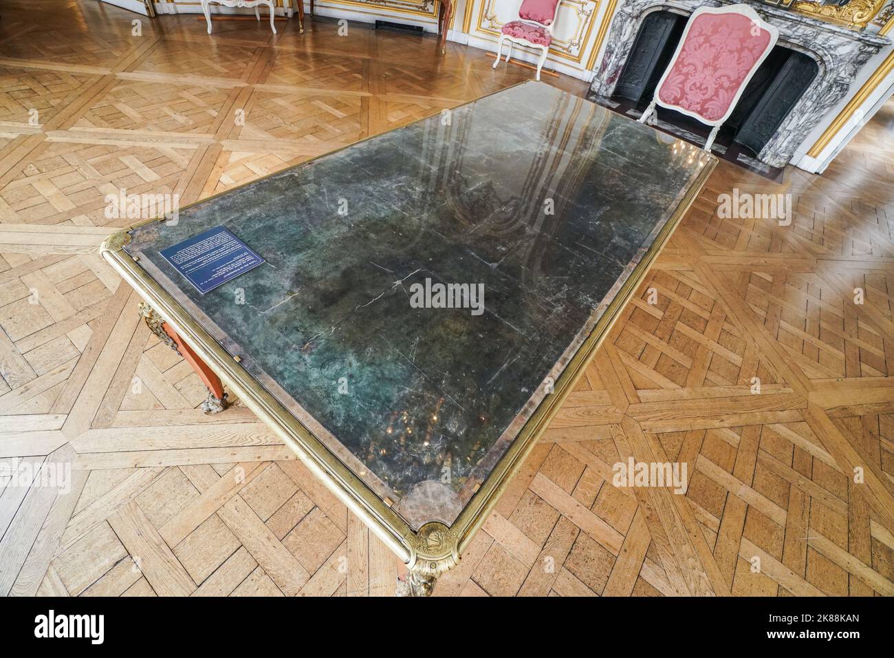 Table with blood spots on which wounded Robespierre may have been lying