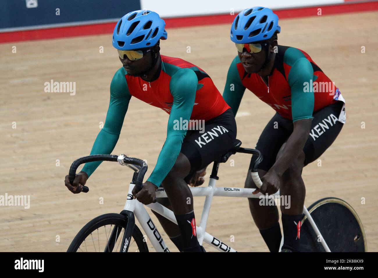 Kennedy OGADA of Kenya along with his pilot Njoki Peter Mwangi in the
