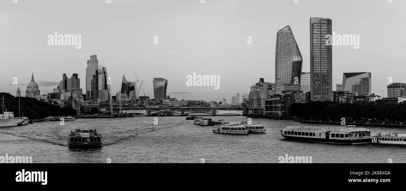 Thames river cruise Black and White Stock Photos & Images - Alamy