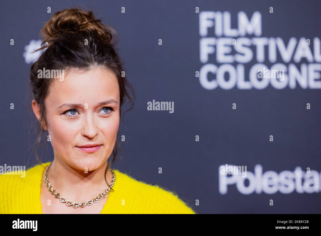 Cologne, Germany. 21st Oct, 2022. Tinka Fürst, actress, arrives at the premiere of the Tatort episode 'Spur des Blutes' at Film Festival Cologne. The investigative team of the Cologne Tatort celebrates the 25th anniversary of service. Credit: Rolf Vennenbernd/dpa/Alamy Live News Stock Photo