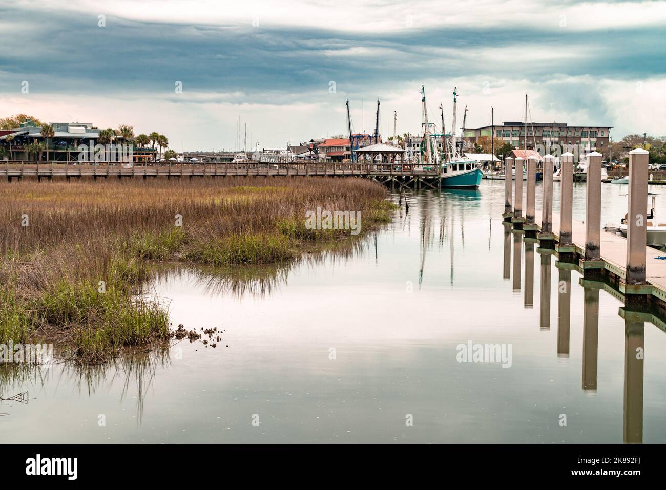 Shrimp fishing boats south carolina hires stock photography and images