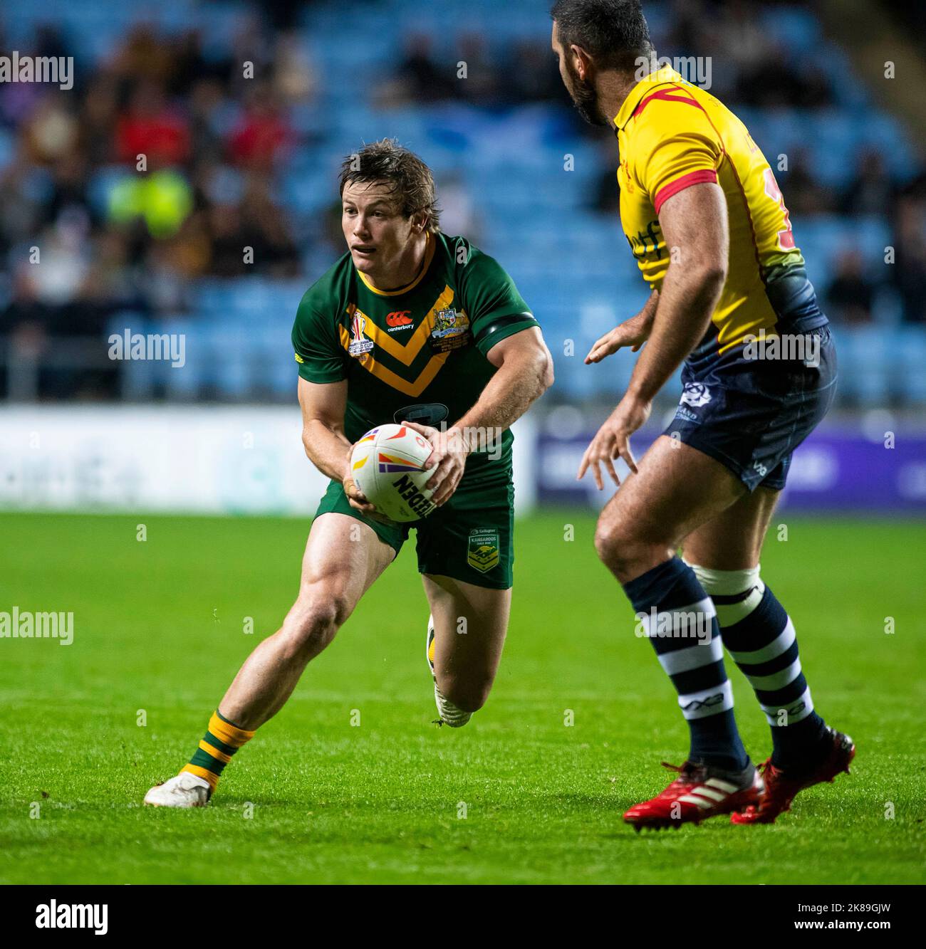 Coventry England 21st October: Harry Grant of Australia runs with 