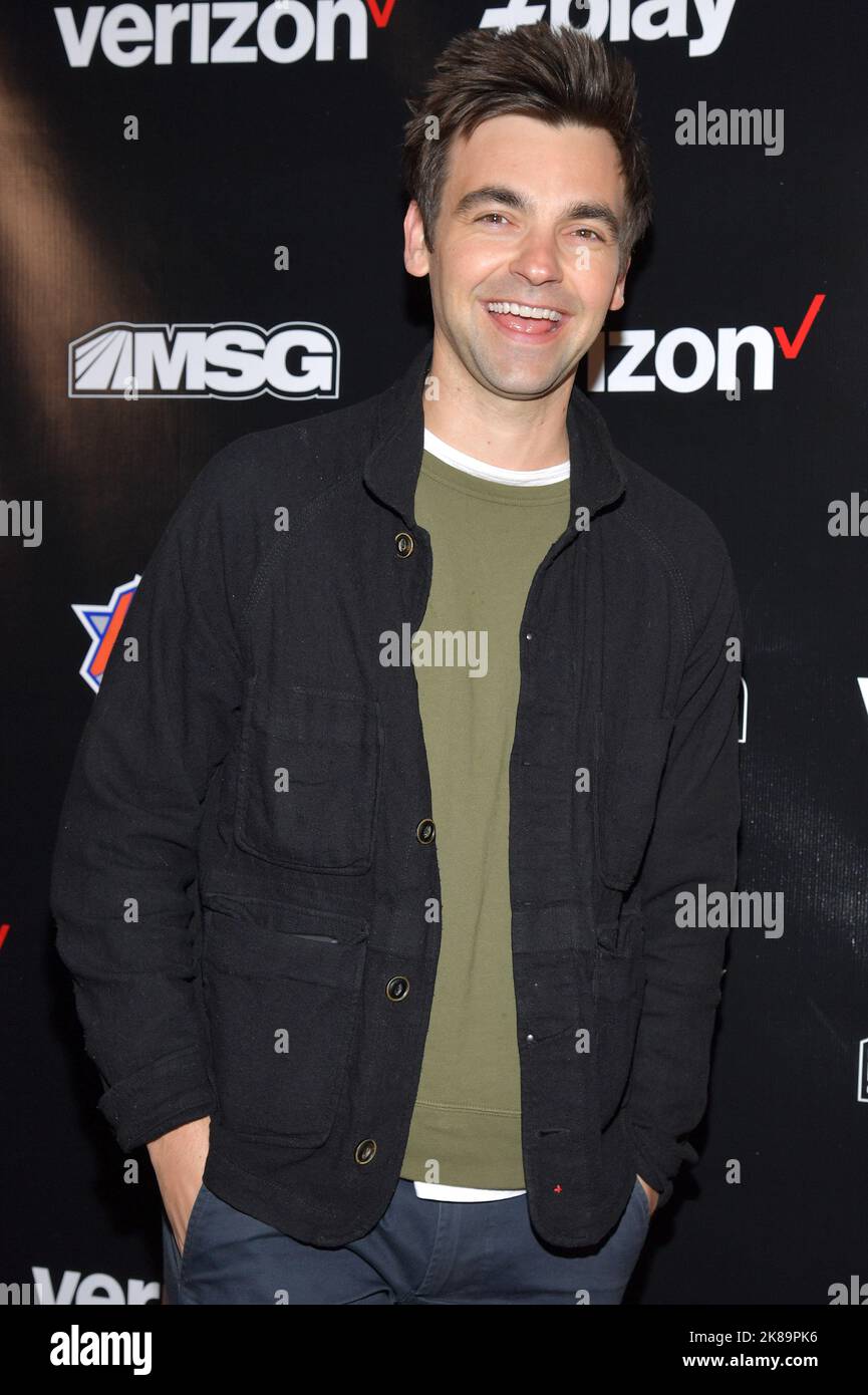 New York, USA. 21st Oct, 2022. Drew Tarver walks the red carpet for the