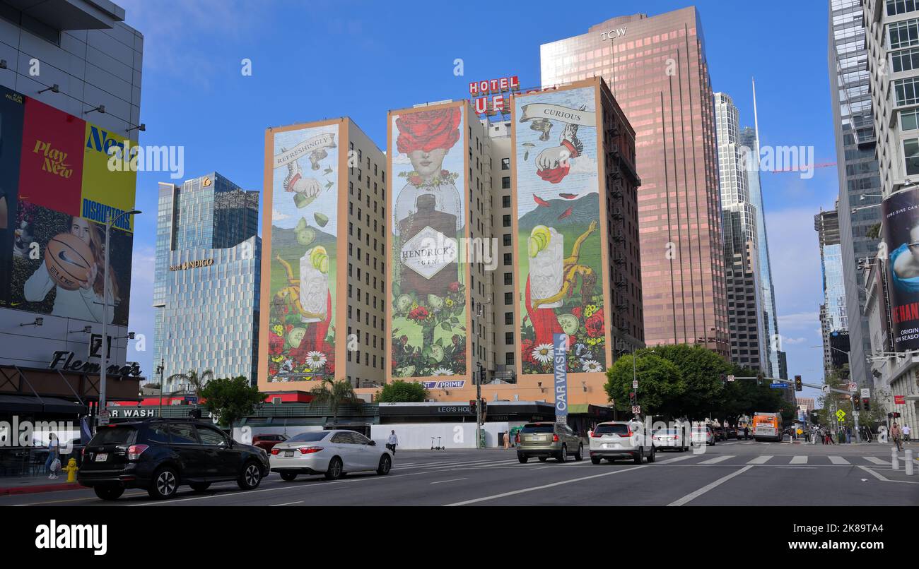 An enormous billboard of the extremely popular premium Hendrick 's Gin in South Park, Los Angeles CA Stock Photo