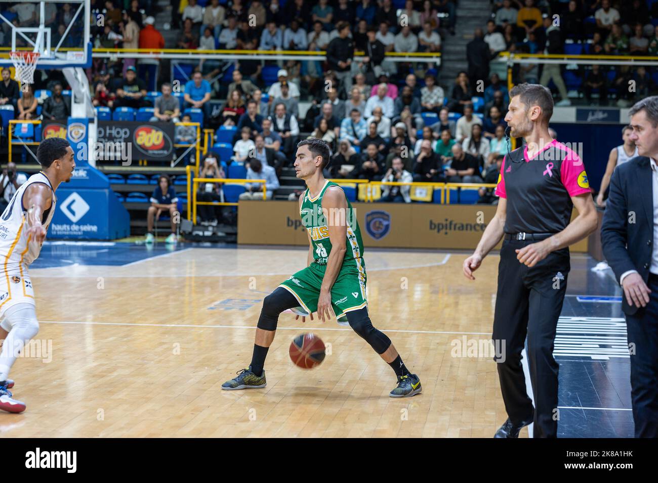 Metropolitans 92 basket ball hi-res stock photography and images - Page 2 -  Alamy