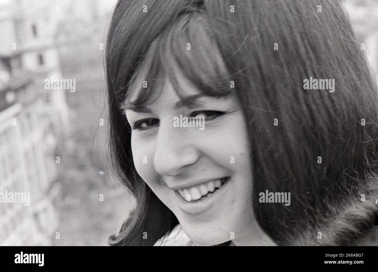 ELKIE BROOKS  UK pop singer in May 1965. Photo: Tony Gale Stock Photo