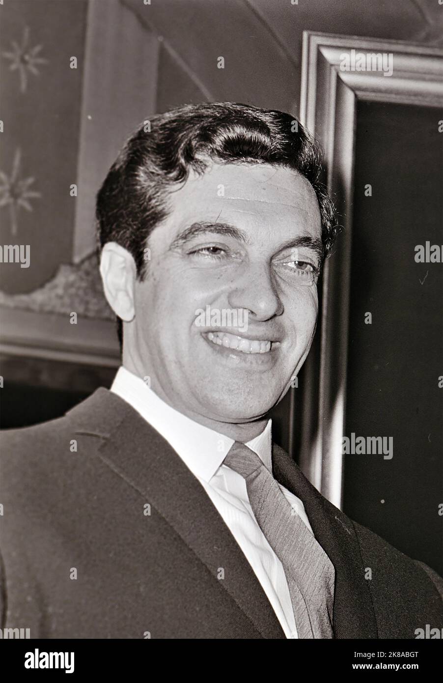 FRANKIE VAUGHAN (1928-1999) English singer in December 1965.Photo: Tony Gale Stock Photo