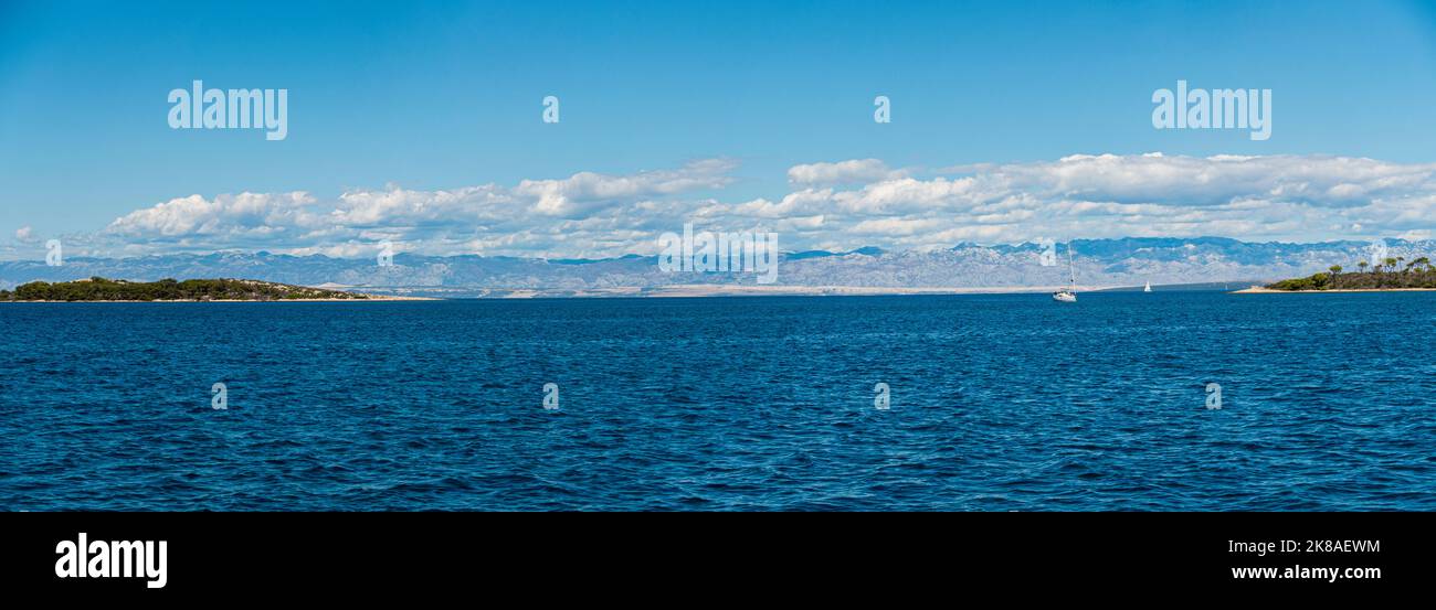Illustrative photo, sailing yacht, cruising, Velebit mountain range, Dinaric Alps, sea, recreation, holidays, Dalmatia, Croatia, September 12, 2022. Stock Photo