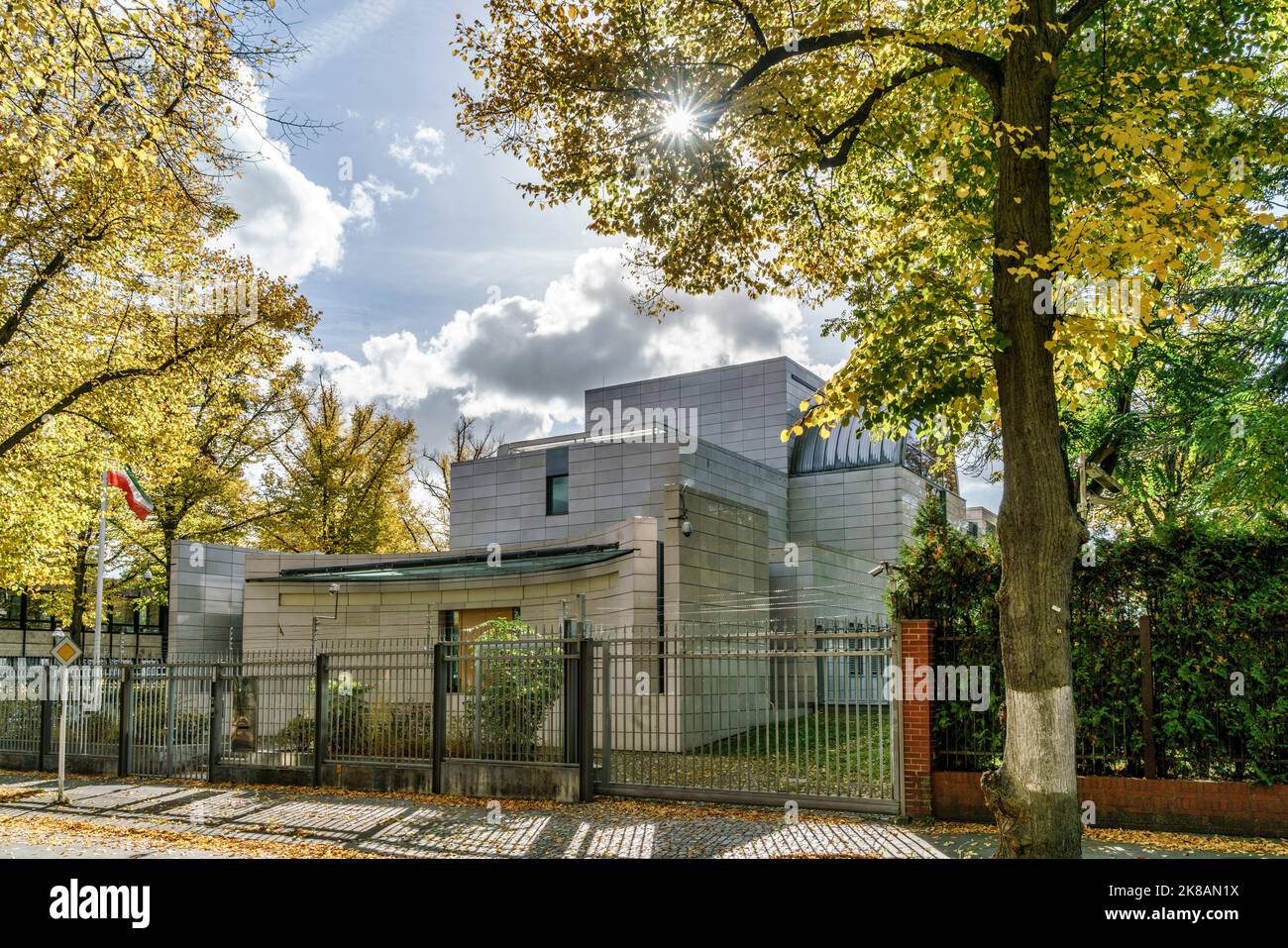 Botschaft der Islamischen Republik Iran, Podbielskiallee 65–67 im