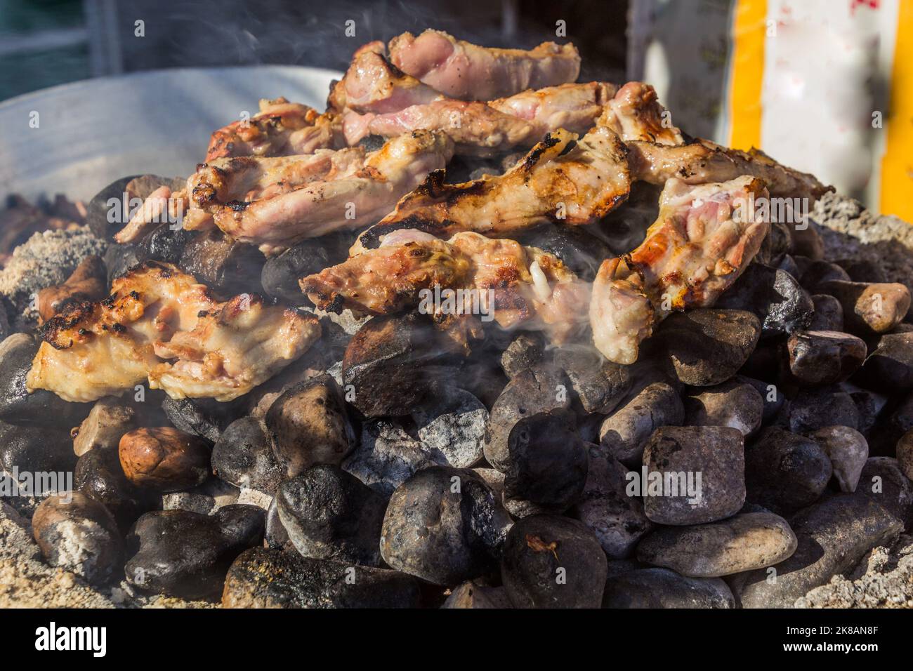 Immagini Stock - Carne Cruda, Carne Alla Piastra, Carne Con Spezie. Image  141941972