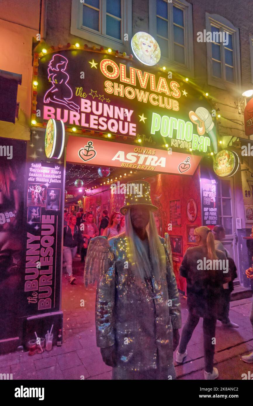 Große Freiheit, Vergnügungsmeile, Olivia Jones Porno Karaoke Bar, Bunny Burlesque