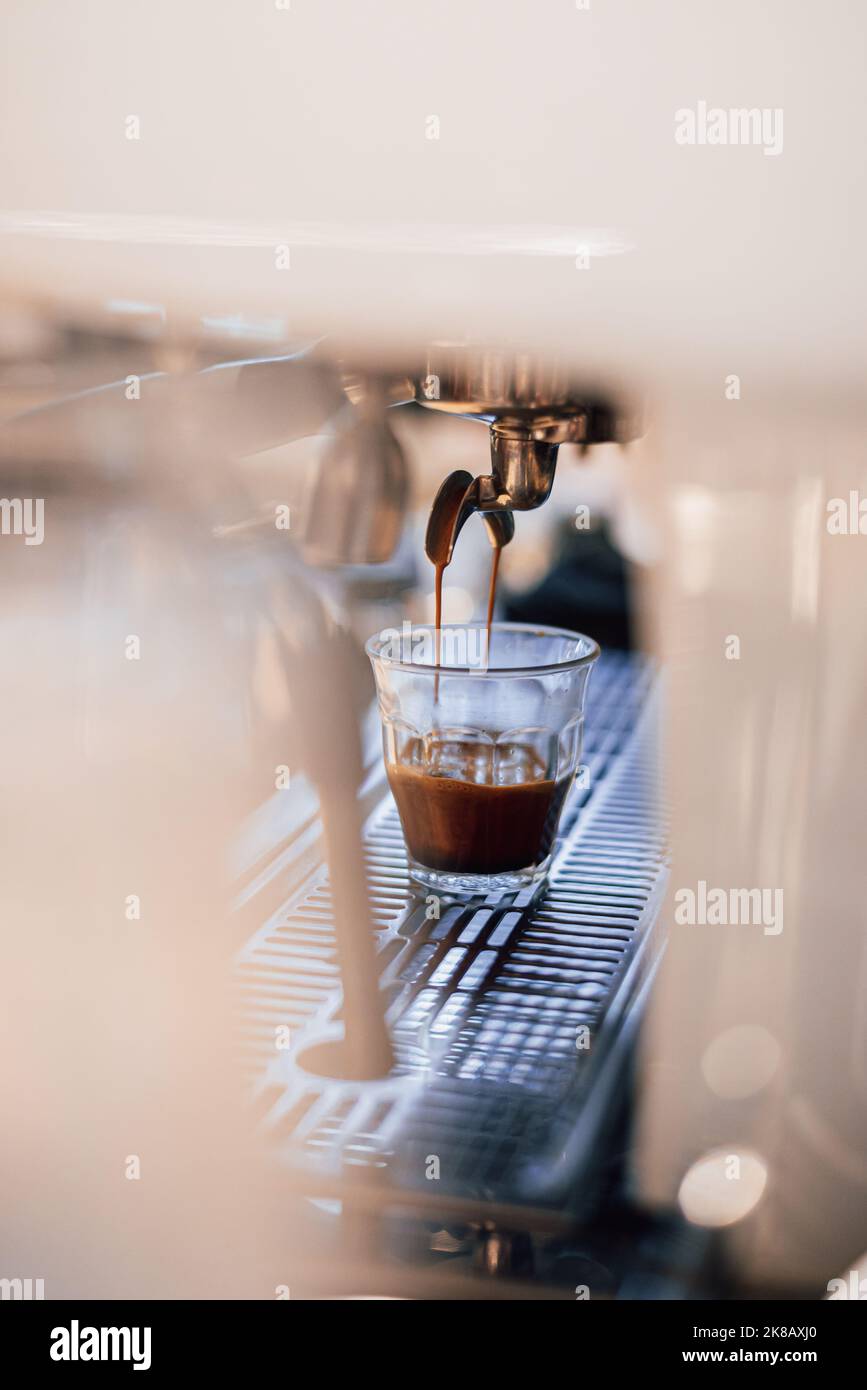 Barcelona, Spain - 13-11-2020: L'or barista by Philips coffee machine in  satin white color, with their double and decaf capsules packaging on wooden  b Stock Photo - Alamy