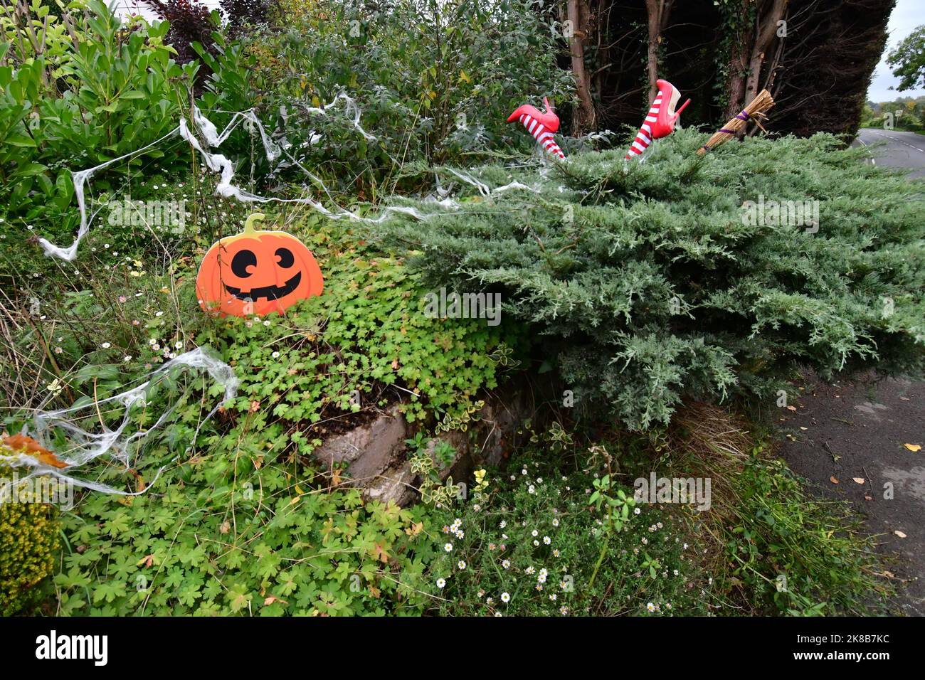 Tickenham, North Somerset, UK. 22nd Oct, 2022. Spooktacular Halloween display in garden front on main road in Tickenham North Somerset. Picture Credit: Robert Timoney/Alamy Live News Stock Photo