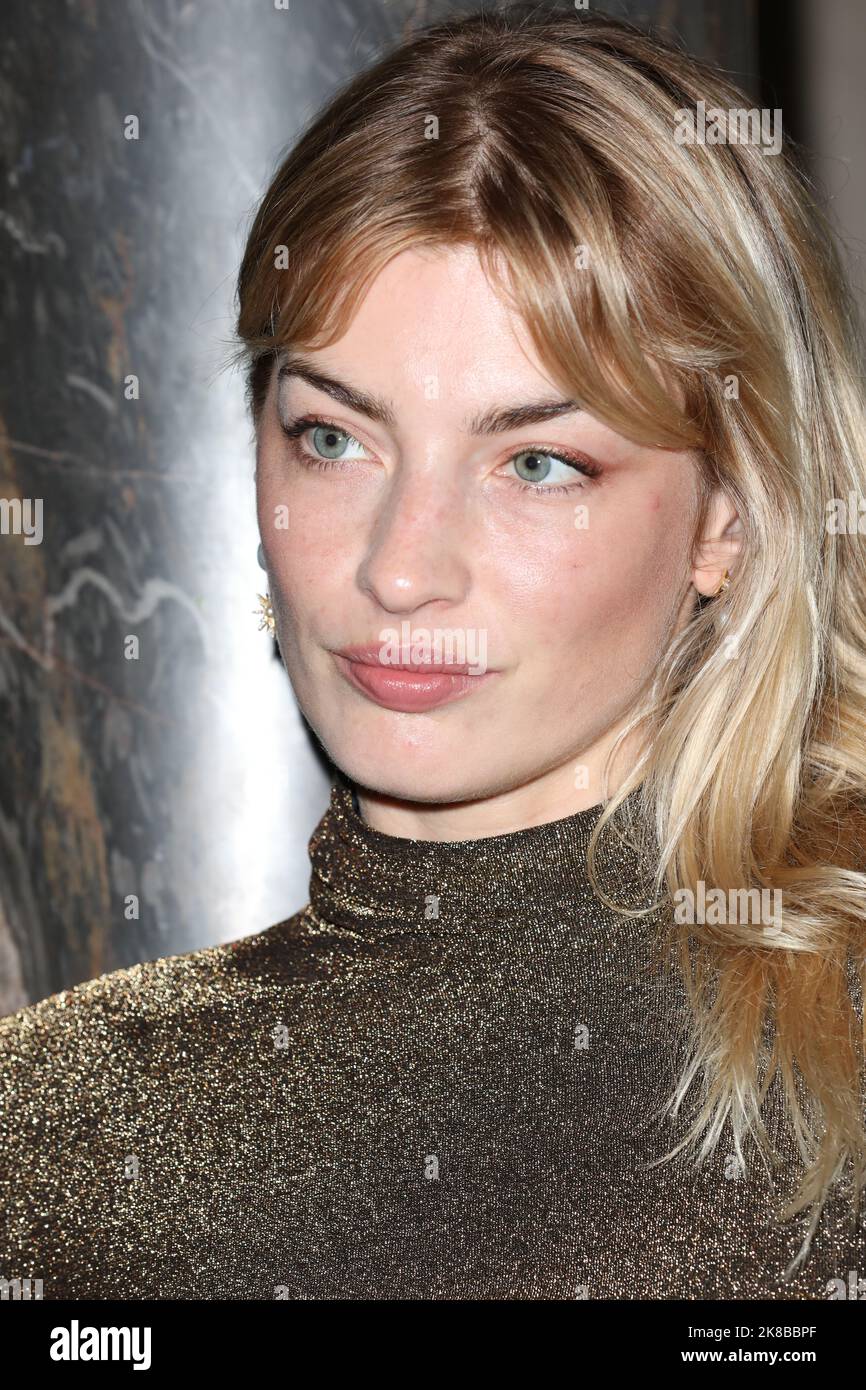 Sydney Lima attends Mithridate Spring/Summer 2023 runway show at