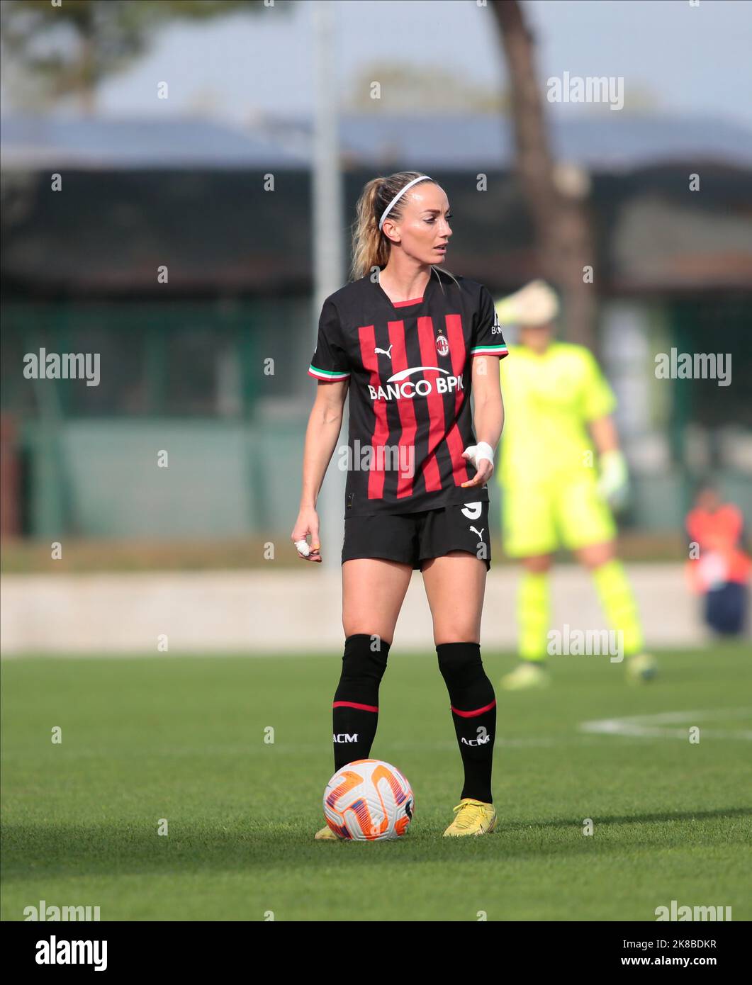 Kosovare Asllani of AC Milan in action during the Women Serie A match  News Photo - Getty Images