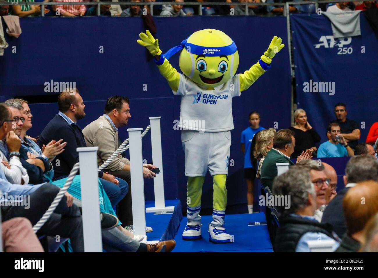 Illustration picture shows the mascotte 'Ace' during the European Tennis ATP tournament, in Antwerp, Saturday 22 October 2022. BELGA PHOTO MARIJN DE KEYZER Photo -