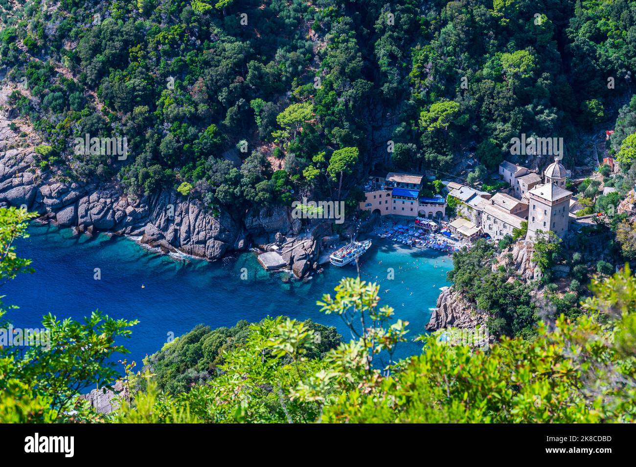 San Fruttuoso Bay Hi res Stock Photography And Images Alamy san-fruttuoso-bay-hi-res-stock-photography-and-images-alamy