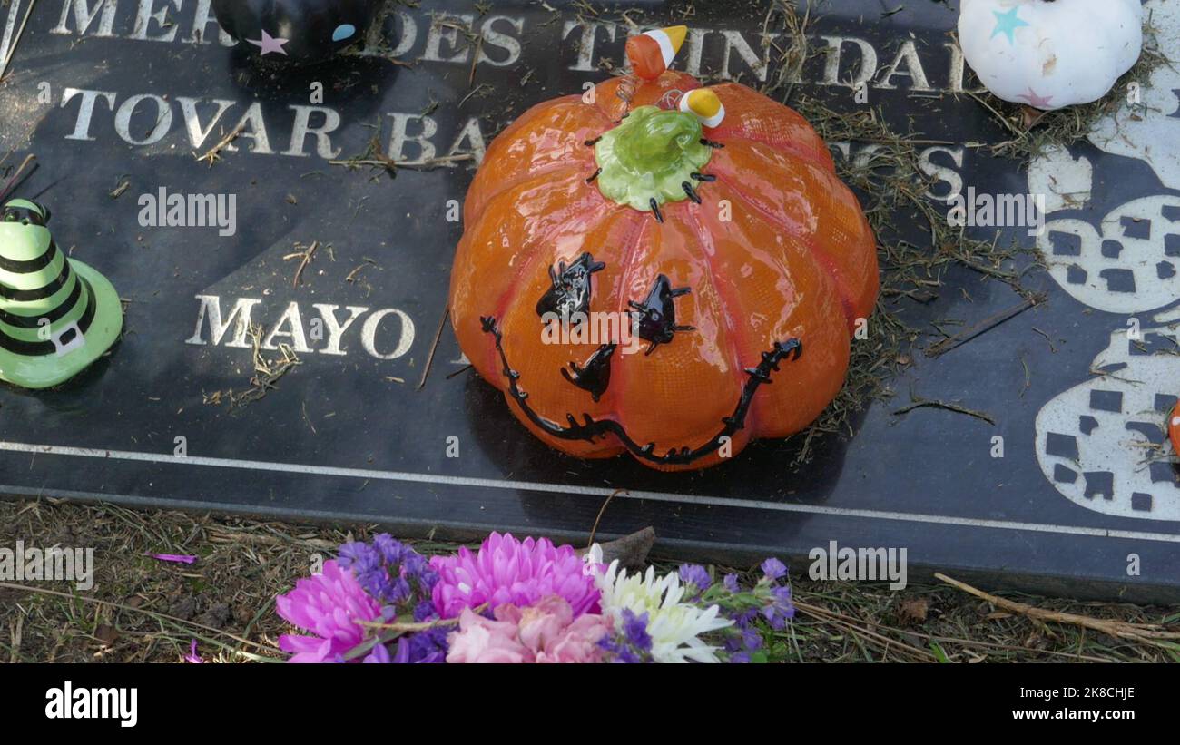 Inglewood, California, USA 19th October 2022 Halloween Decorations at Inglewood Park Cemetery on