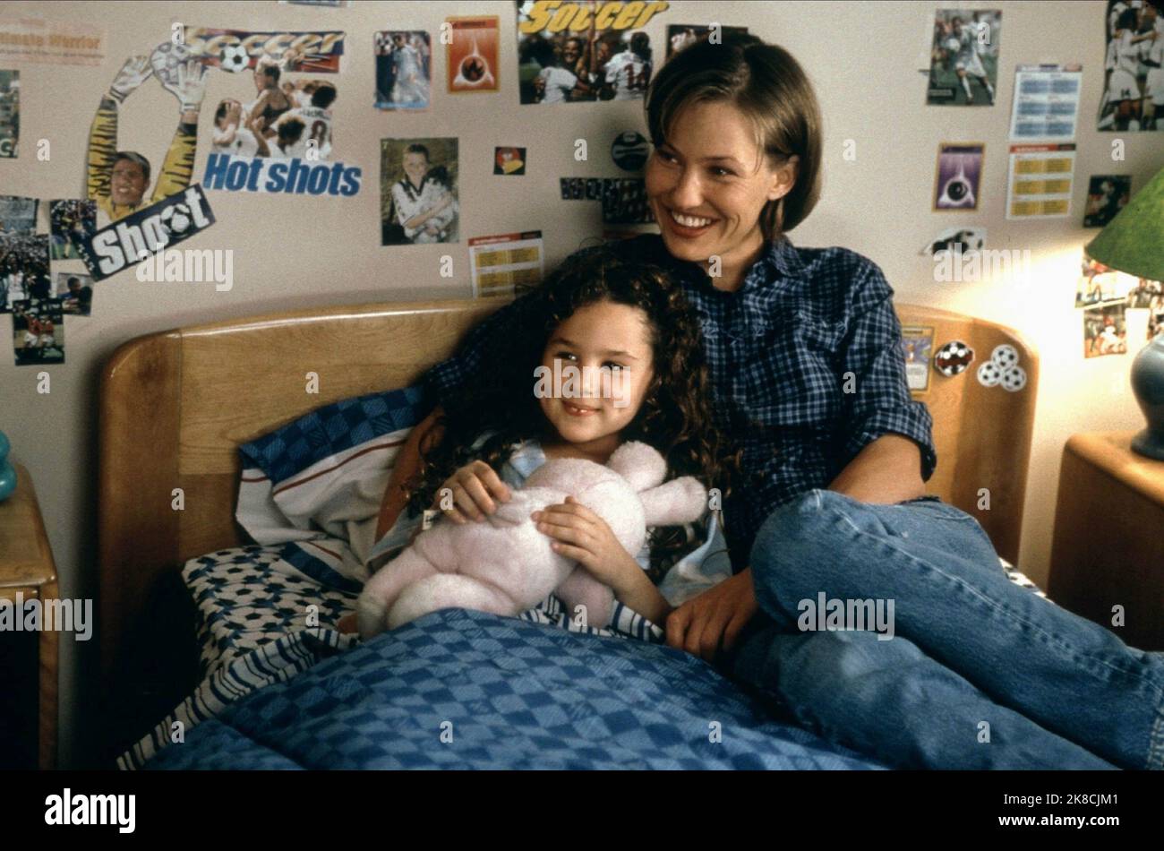 Hallie Kate Eisenberg & Joey Lauren Adams Film Beautiful (2000