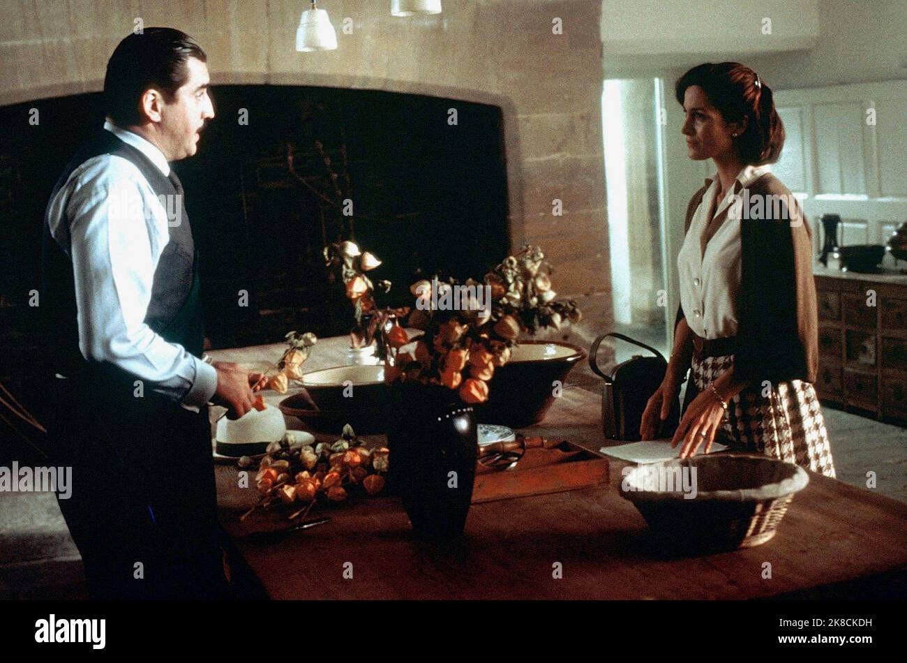 alfred-molina-carrie-anne-moss-film-chocolat-usa-uk-2000