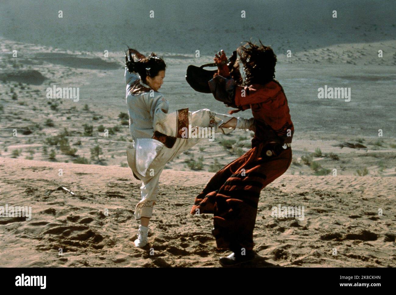 Zhang Ziyi & Chang Chen Film: Crouching Tiger, Hidden Dragon (Wo hu cang long)   Tw/Chn/Hk/Usa 2000, Director: Ang Lee 18 May 2000   **WARNING** This Photograph is for editorial use only and is the copyright of SONY and/or the Photographer assigned by the Film or Production Company and can only be reproduced by publications in conjunction with the promotion of the above Film. A Mandatory Credit To SONY is required. The Photographer should also be credited when known. No commercial use can be granted without written authority from the Film Company. Stock Photo