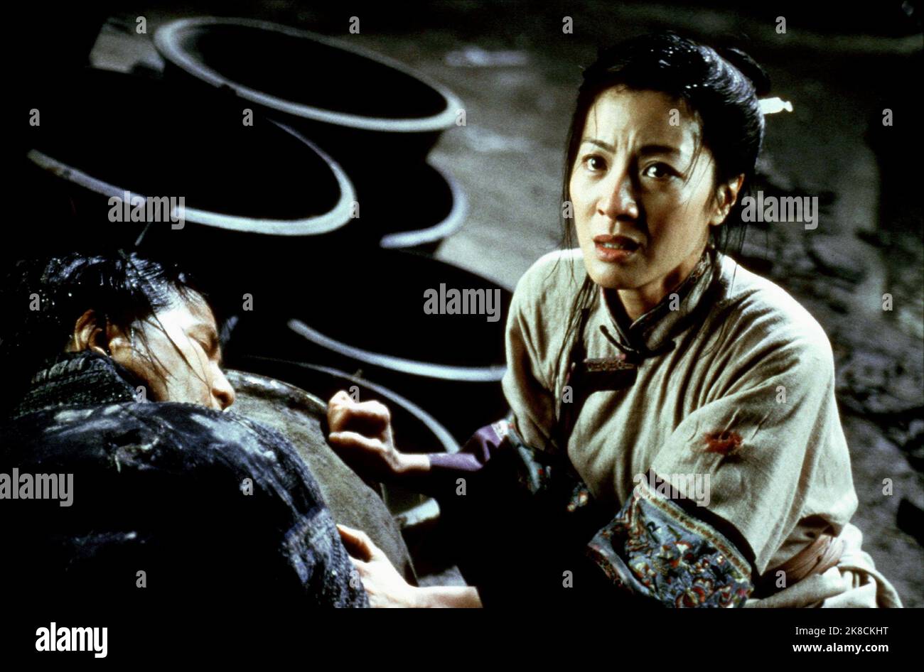 Michelle Yeoh Film: Crouching Tiger, Hidden Dragon (Wo hu cang long) Characters: Yu Shu Lien  Tw/Chn/Hk/Usa 2000, Director: Ang Lee 18 May 2000   **WARNING** This Photograph is for editorial use only and is the copyright of SONY PICTURES CLASSICS and/or the Photographer assigned by the Film or Production Company and can only be reproduced by publications in conjunction with the promotion of the above Film. A Mandatory Credit To SONY PICTURES CLASSICS is required. The Photographer should also be credited when known. No commercial use can be granted without written authority from the Film Compan Stock Photo