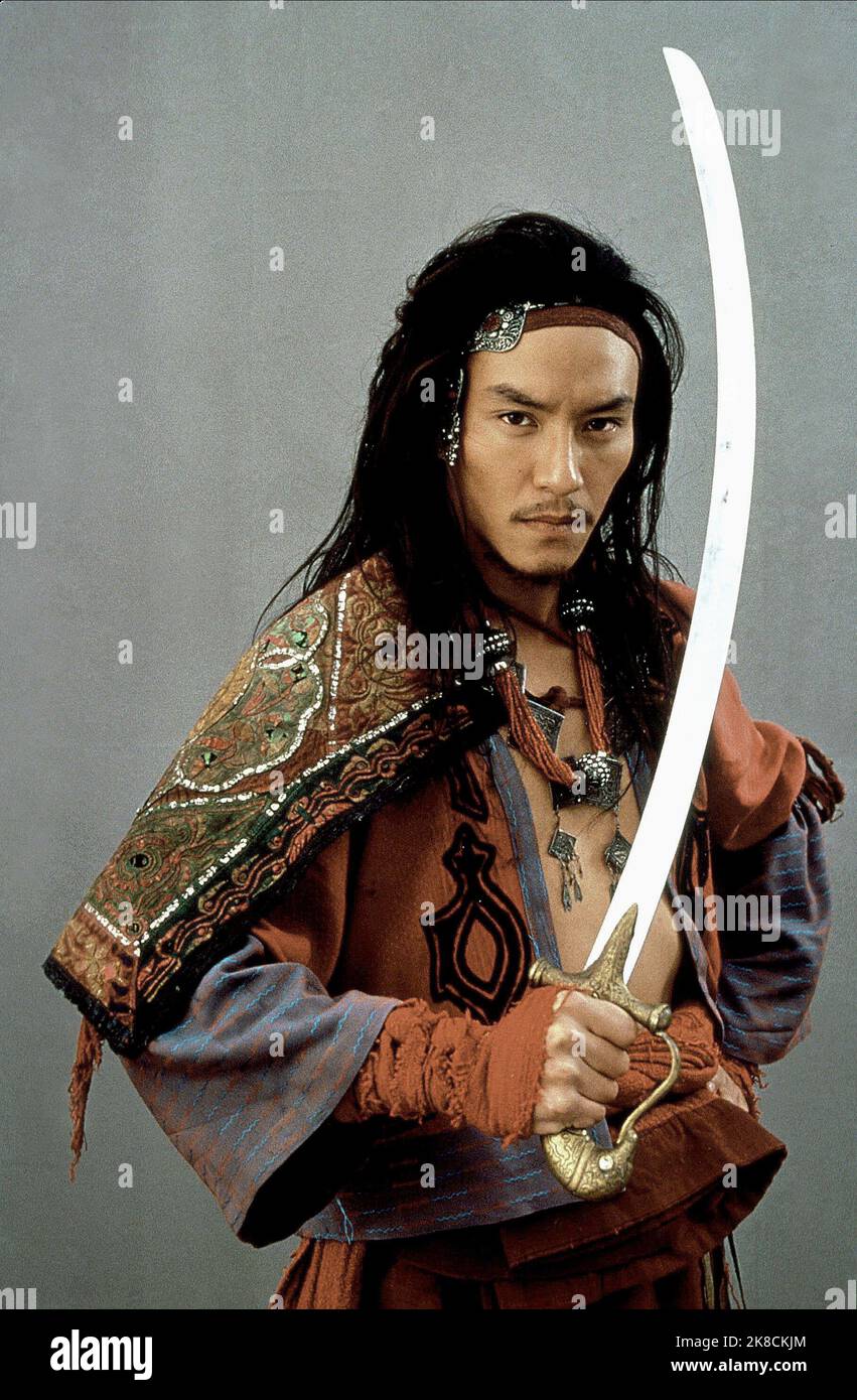 Chang Chen Film: Crouching Tiger, Hidden Dragon (Wo hu cang long)   Tw/Chn/Hk/Usa 2000, Director: Ang Lee 18 May 2000   **WARNING** This Photograph is for editorial use only and is the copyright of SONY PICTURES CLASSICS and/or the Photographer assigned by the Film or Production Company and can only be reproduced by publications in conjunction with the promotion of the above Film. A Mandatory Credit To SONY PICTURES CLASSICS is required. The Photographer should also be credited when known. No commercial use can be granted without written authority from the Film Company. Stock Photo