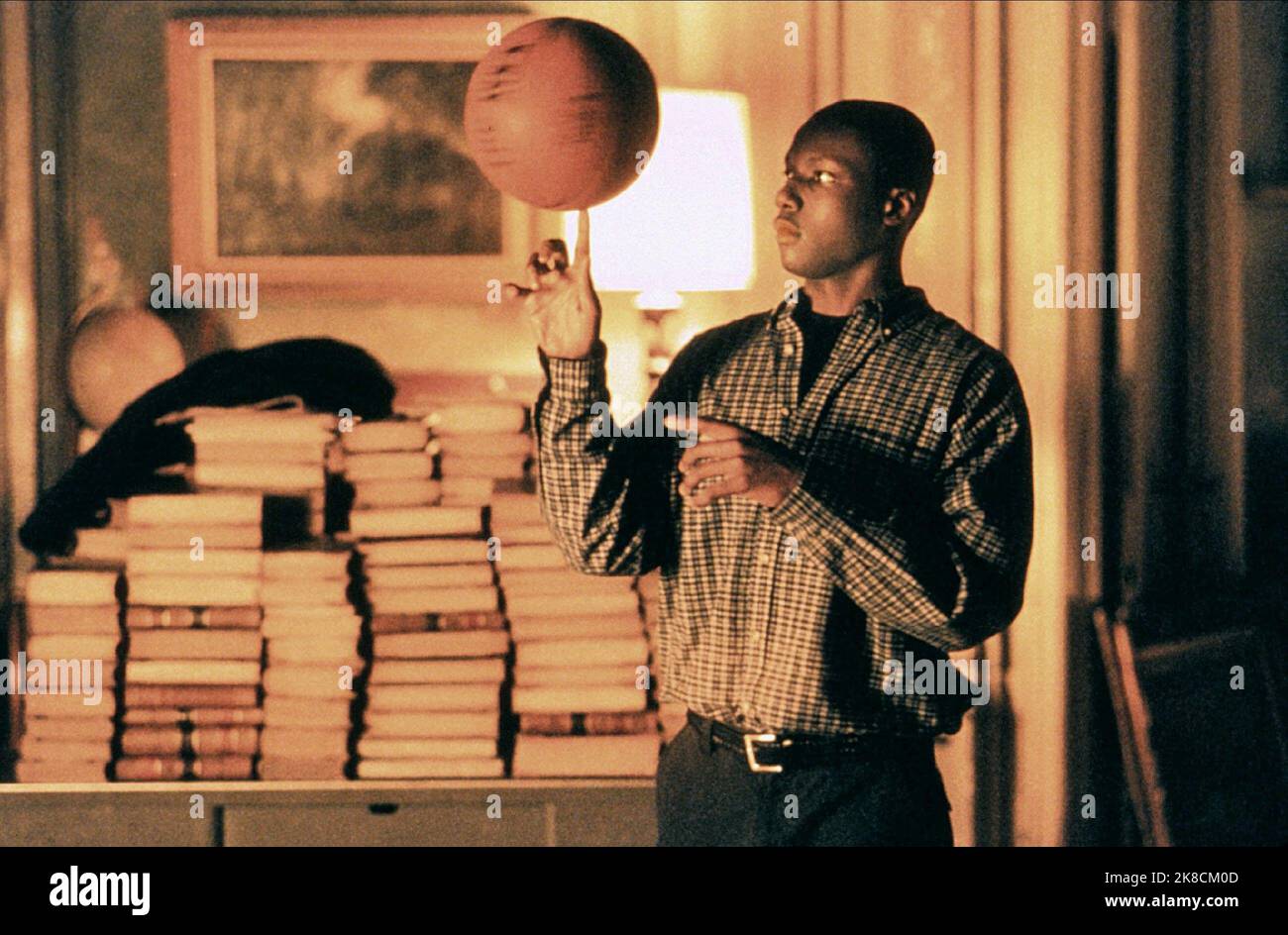 Rob Brown Film: Finding Forrester (2000) Characters: Jamal Wallace  Director: Gus Van Sant 19 December 2000   **WARNING** This Photograph is for editorial use only and is the copyright of COLUMBIA and/or the Photographer assigned by the Film or Production Company and can only be reproduced by publications in conjunction with the promotion of the above Film. A Mandatory Credit To COLUMBIA is required. The Photographer should also be credited when known. No commercial use can be granted without written authority from the Film Company. Stock Photo
